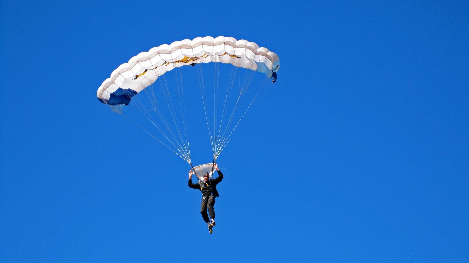 未来联盟:虚拟现实(VR)和增强互动开启沉浸式观赛新时代!,未来联盟第一人